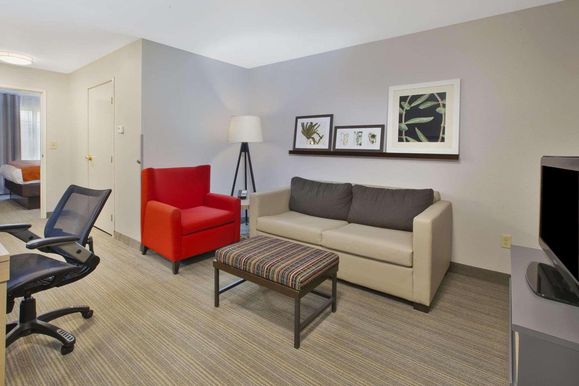 Country Inn & Suites By Radisson, Big Rapids, Mi Esterno foto