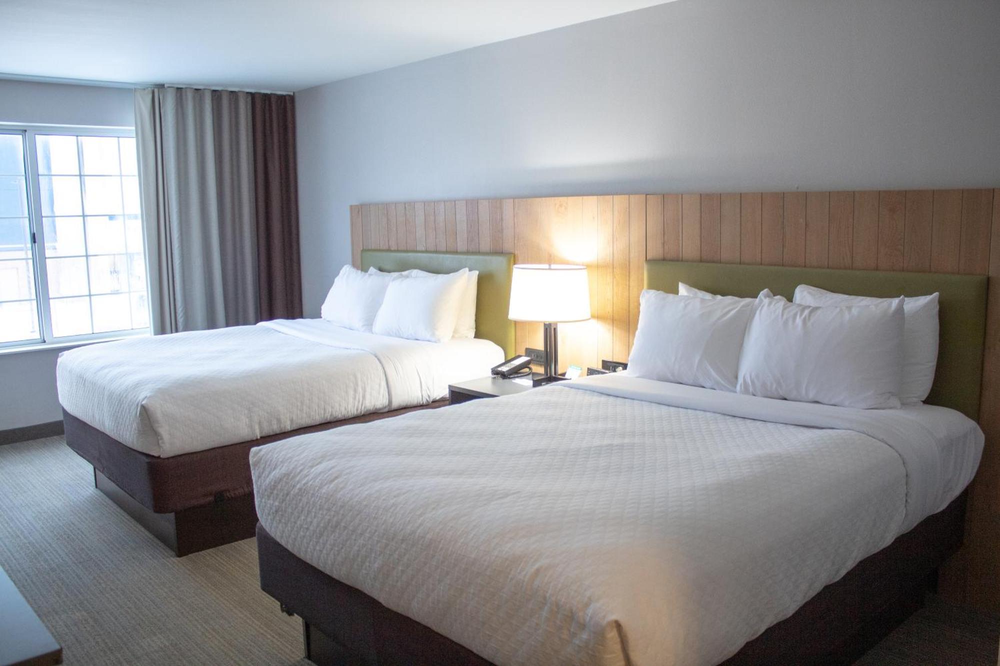 Country Inn & Suites By Radisson, Big Rapids, Mi Esterno foto