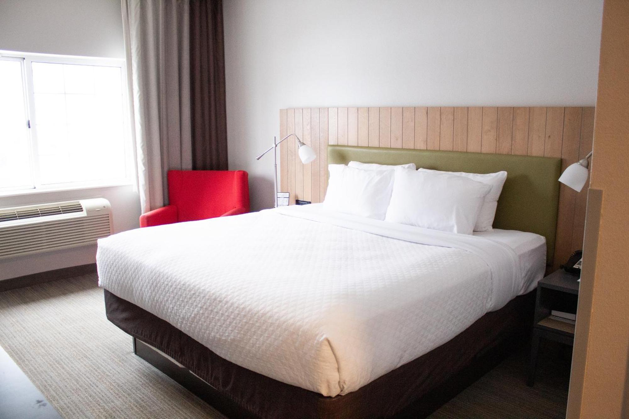 Country Inn & Suites By Radisson, Big Rapids, Mi Esterno foto