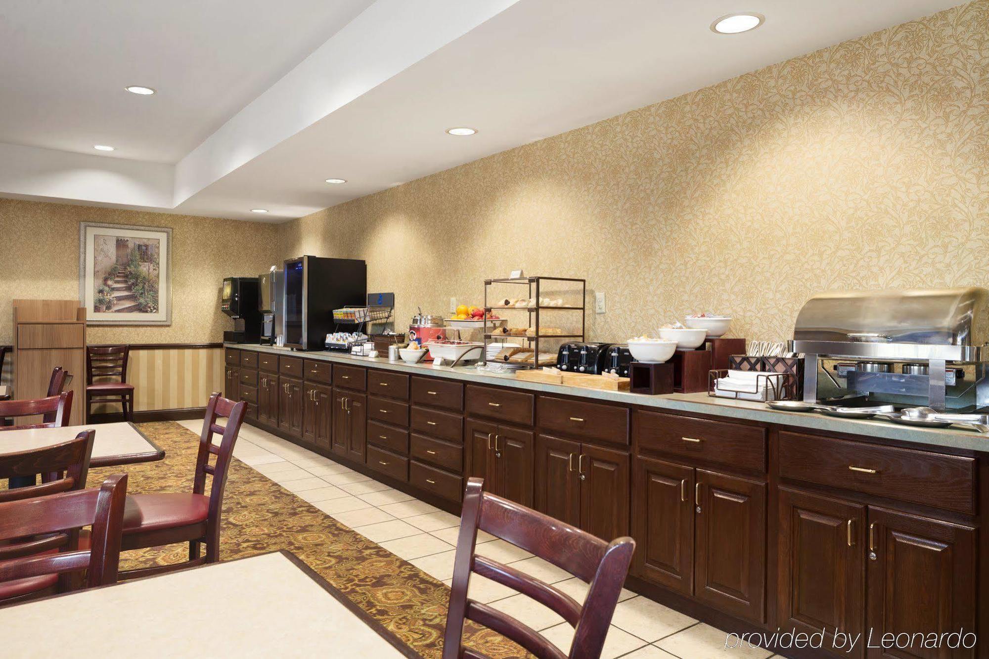 Country Inn & Suites By Radisson, Big Rapids, Mi Esterno foto